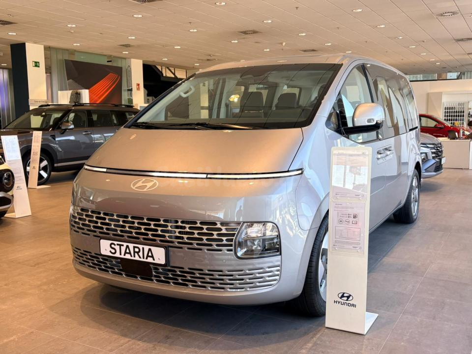 Hyundai Staria