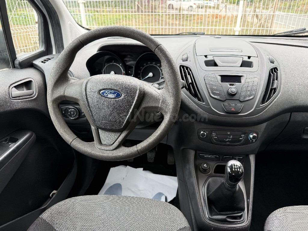 Ford Tourneo COURIER - foto 4