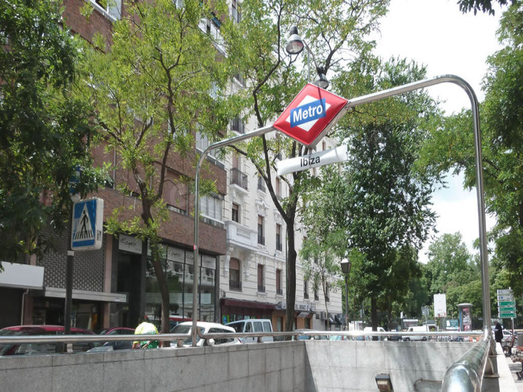 Local comercial en Traspaso en Madrid Madrid IBIZA - foto 2