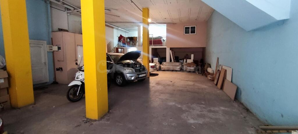 LOCAL COMERCIAL EN PLAZA CATALUÑA - foto 3
