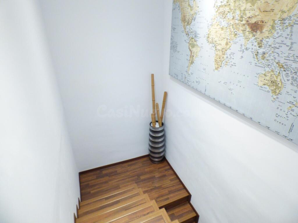 MARAVILLOSO DUPLEX INVERTIDO EN VENTA EN BADALONA CON 3 habi - foto 3