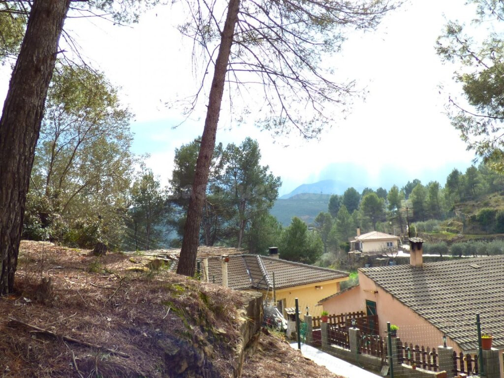 TERRENO URBANIZABLE CON IMPRESIONANTES VISTAS EN CASTELLGALÍ - foto 4