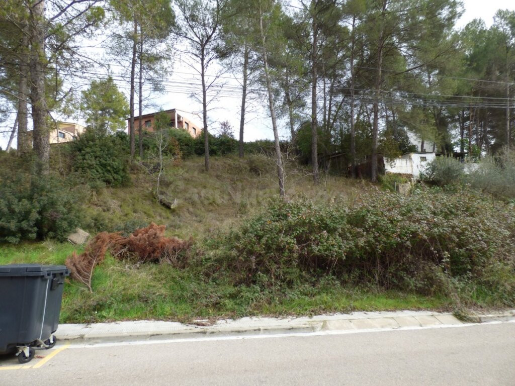 TERRENO URBANIZABLE CON IMPRESIONANTES VISTAS EN CASTELLGALÍ - foto 5