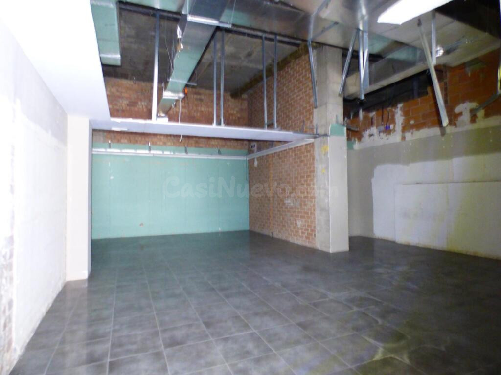 LOCAL COMERCIAL ESQUINERO IDEAL PARA SUPERMERCADO DE 451 M2 - foto 5