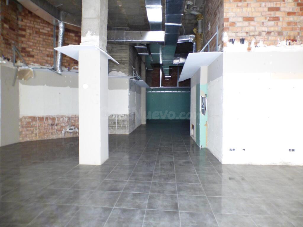 ? LOCAL COMERCIAL ESQUINERO EN VENTA – PLAÇA CATALUNYA, MANR - foto 3