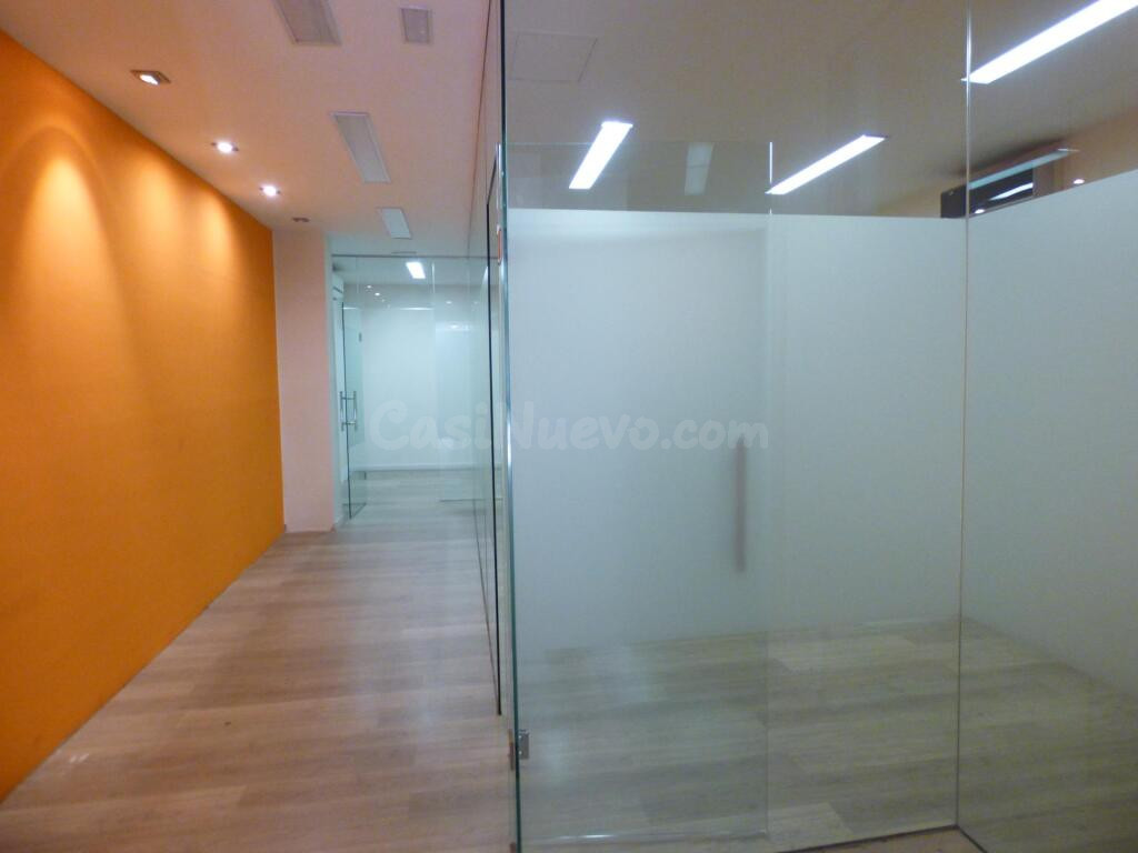 Local comercial en alquiler en Manresa – Zona universidad