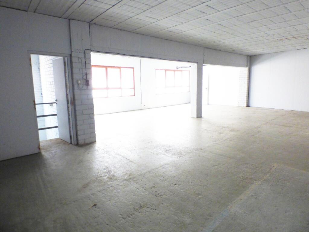 ? Casa para reformar en el corazón de Manresa, junto a Plaza - foto 4