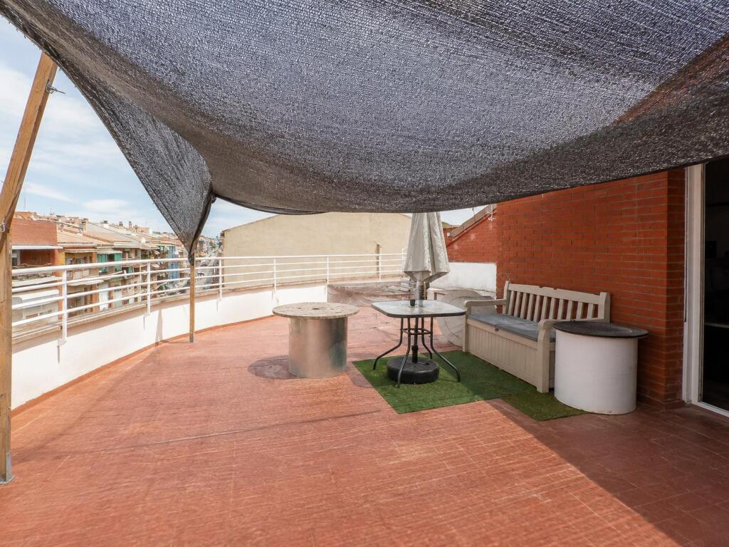 Exclusivo ático dúplex junto a las Bases de Manresa, con 191 - foto 2