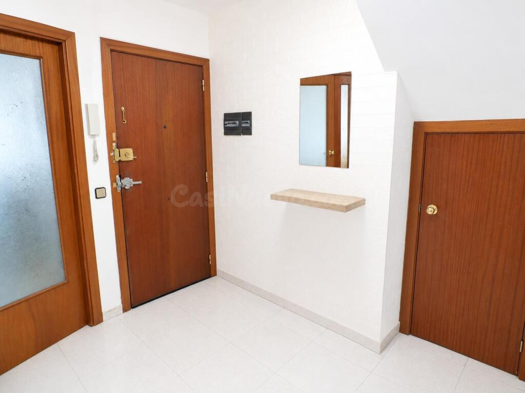 Exclusivo ático dúplex junto a las Bases de Manresa, con 191 - foto 6