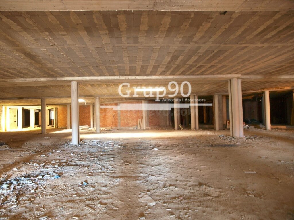 EL LOCAL IDEAL PARA TU NEGOCIO, 2.000M2 EN LLEIDA - foto 5