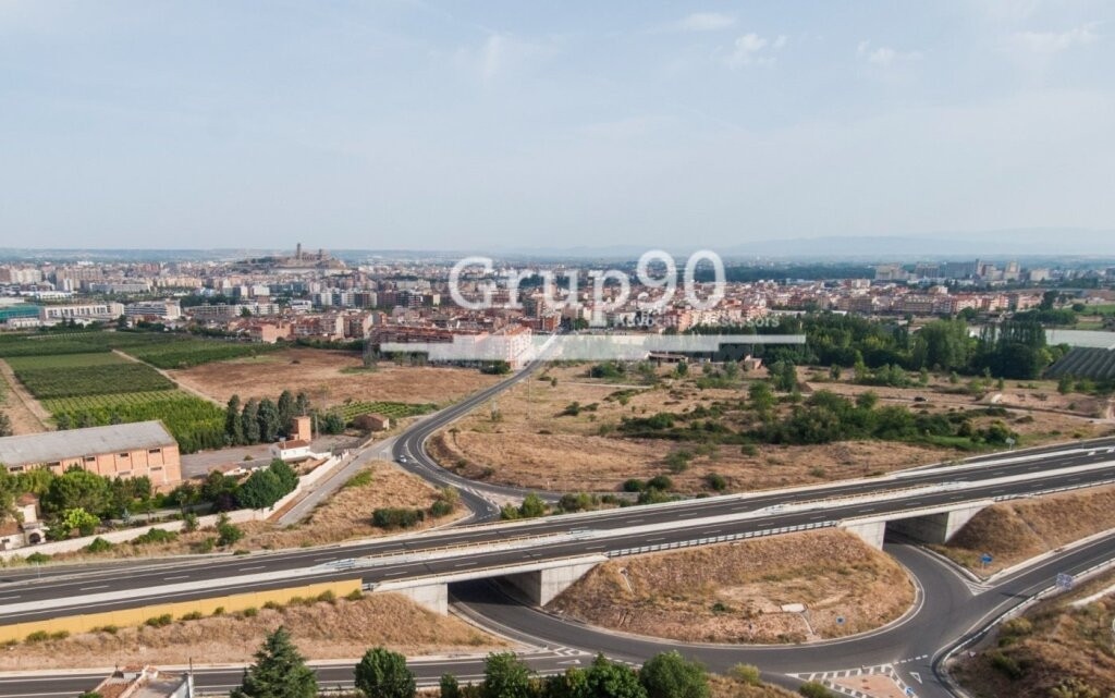 EL LOCAL IDEAL PARA TU NEGOCIO, 2.000M2 EN LLEIDA - foto 7