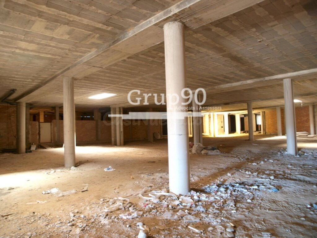 EL LOCAL IDEAL PARA TU NEGOCIO, 2.000M2 EN LLEIDA - foto 9