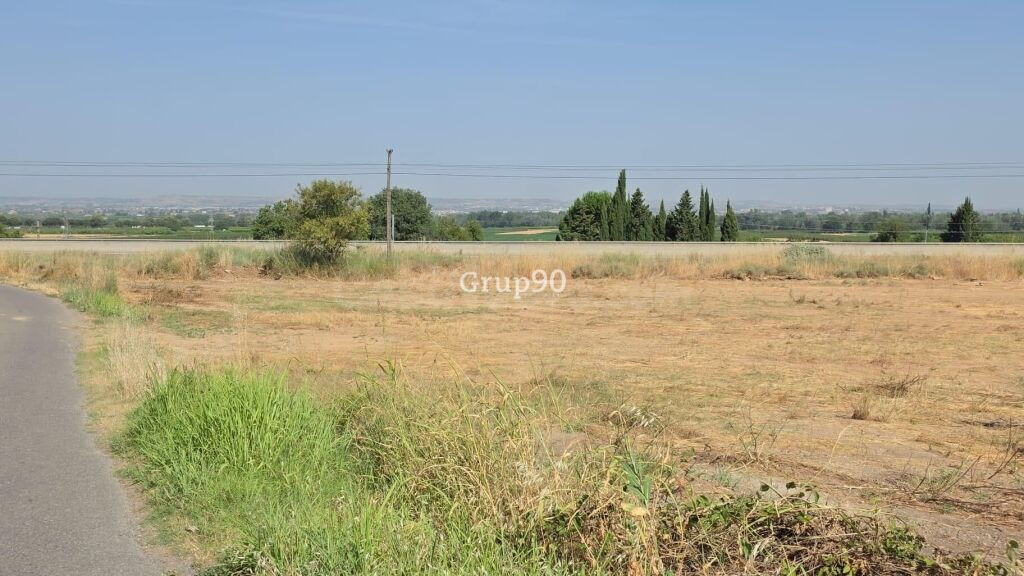 OCASIÓN SOLAR A LA ENTRADA DE ALCOLETGE