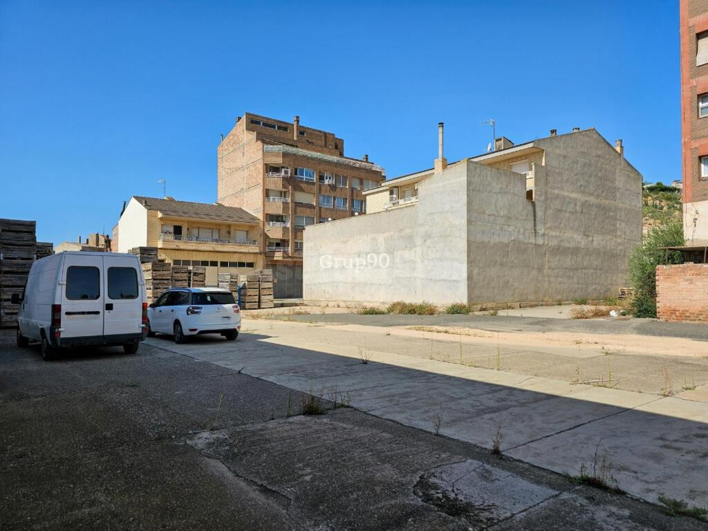 NAVE INDUSTRIAL Y TERRENOS FRUTALES EN AITONA - foto 3