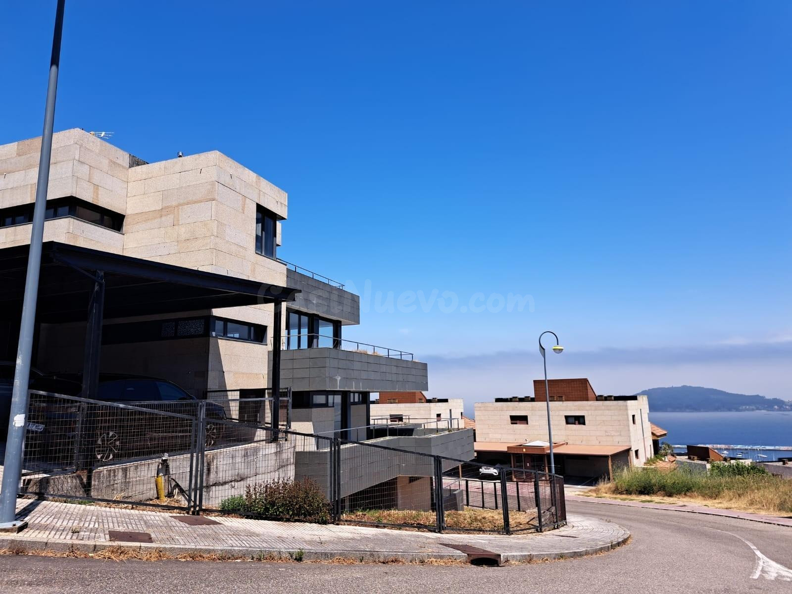 Piso en venta en Baiona - foto 2