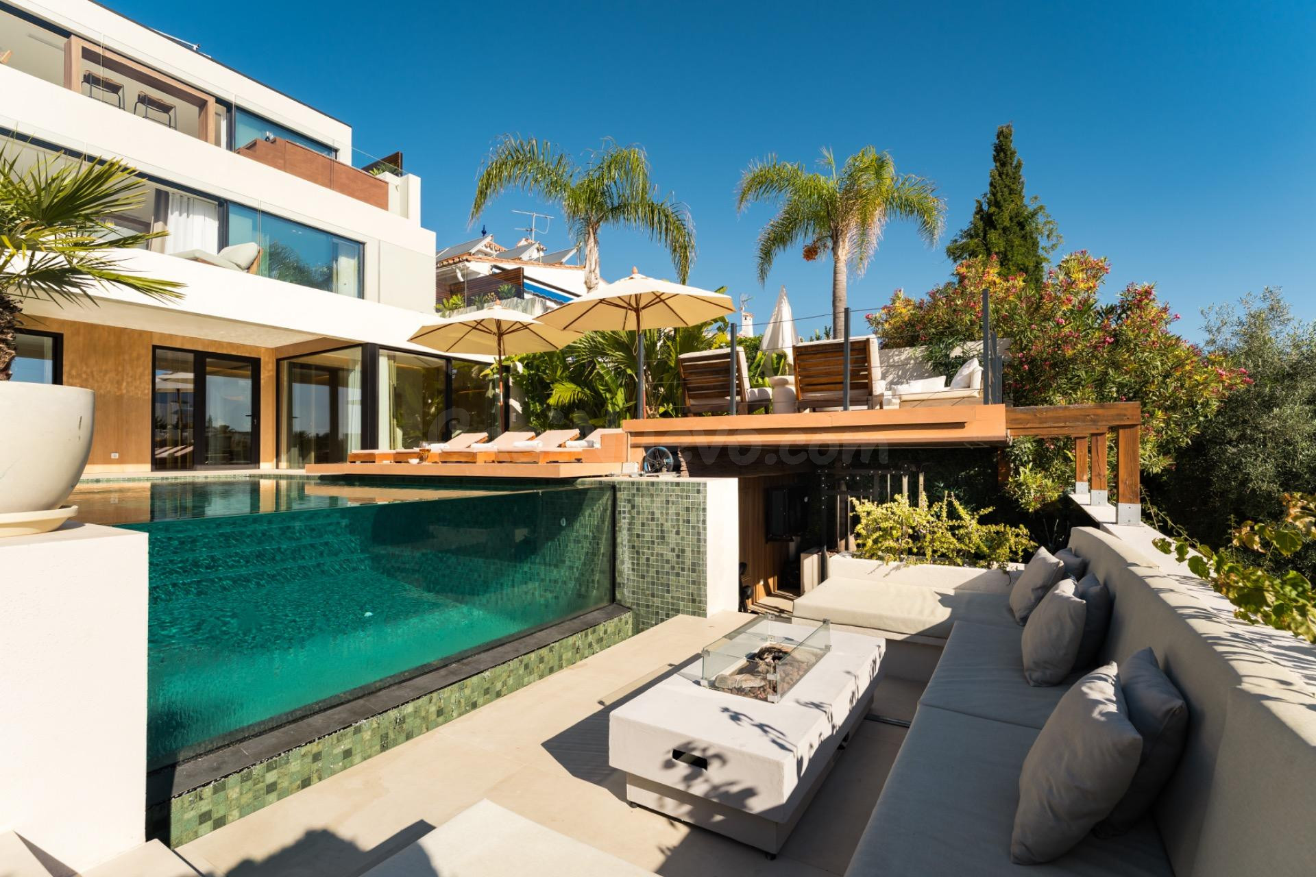 VILLA DE LUJO EN NUEVA ANDALUCIA, MARBELLA - foto 2