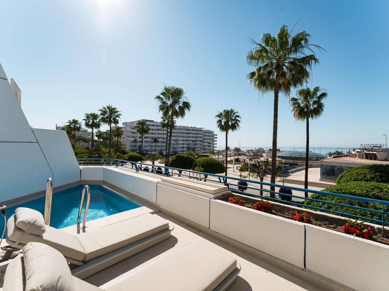 DUPLEX DE LUJO EN MARBELLA EN 2ª LÍNEA DE PLAYA, CENTRO - foto 3