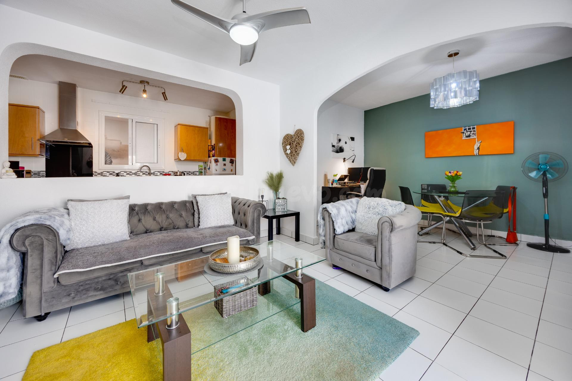 Charming 2-Bedroom Ground-Floor Bungalow in El Chaparral