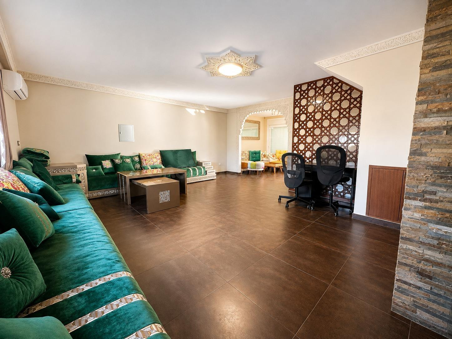 ¡CHALET PAREADO EN LOS BARRIOS CON JARDÍN! - foto 5