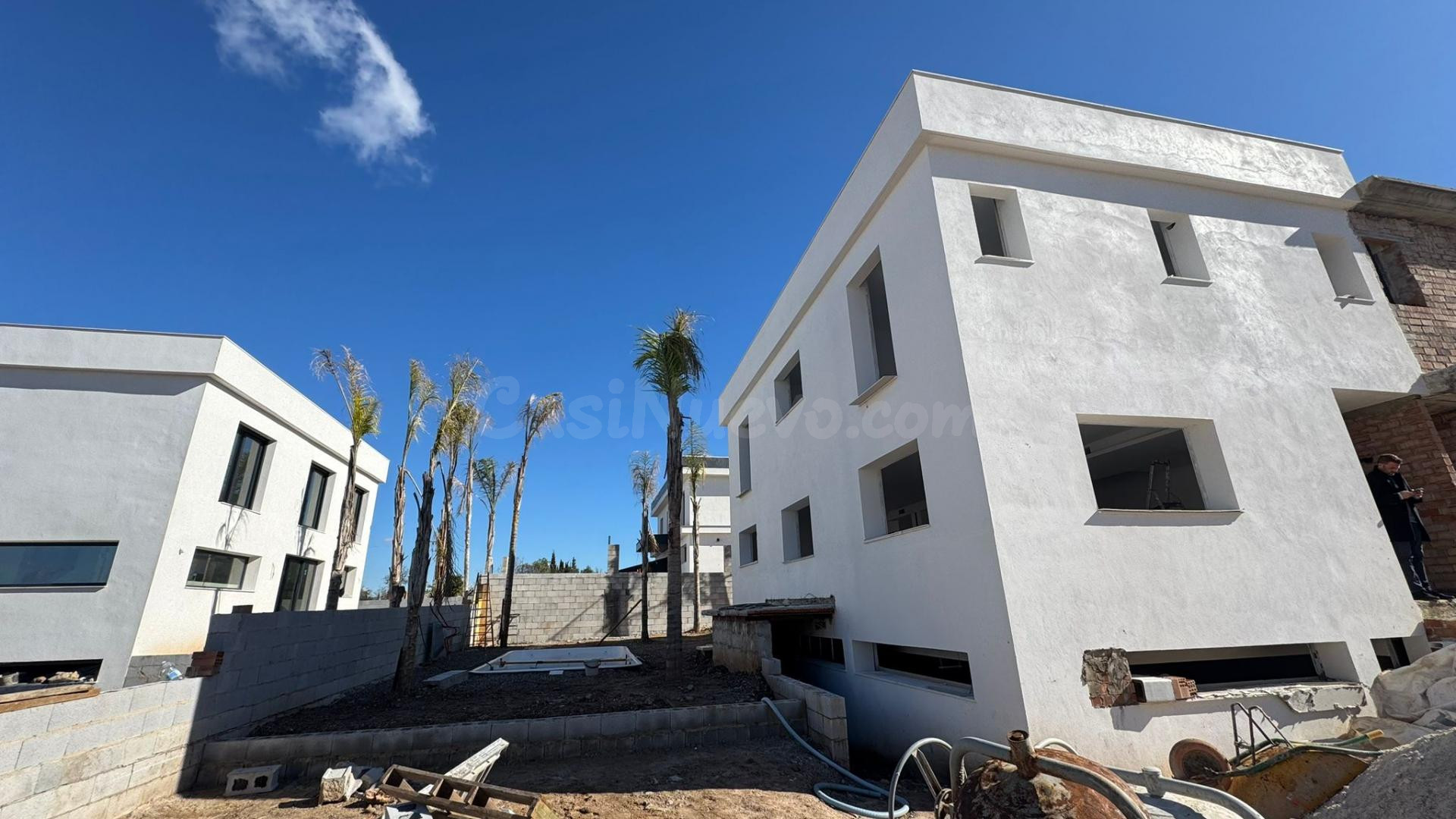 Chalet pareado moderno con piscina privada y semisótano en A - foto 3