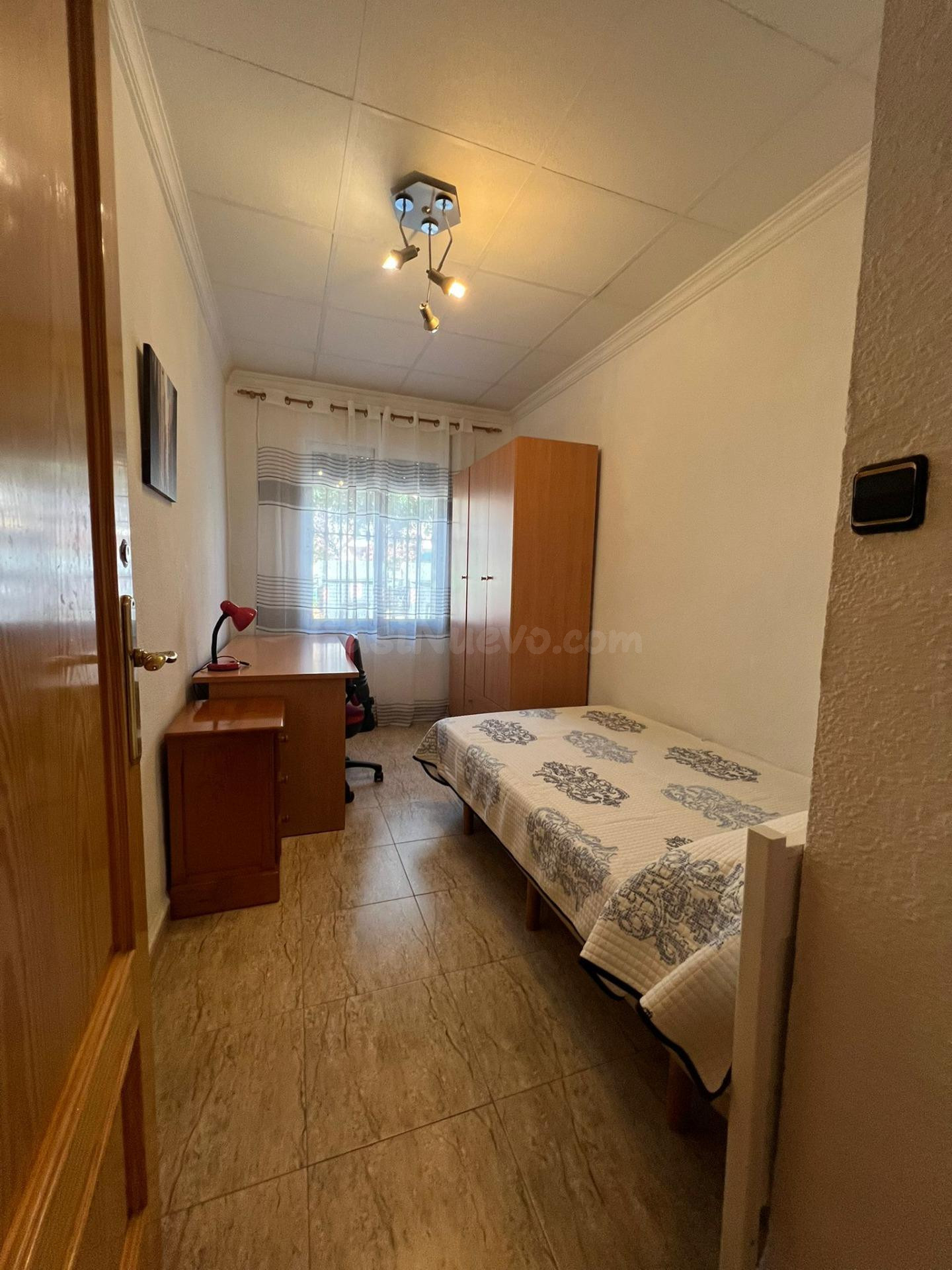 habitaciones en casa para compartir cerca UCAM - foto 3