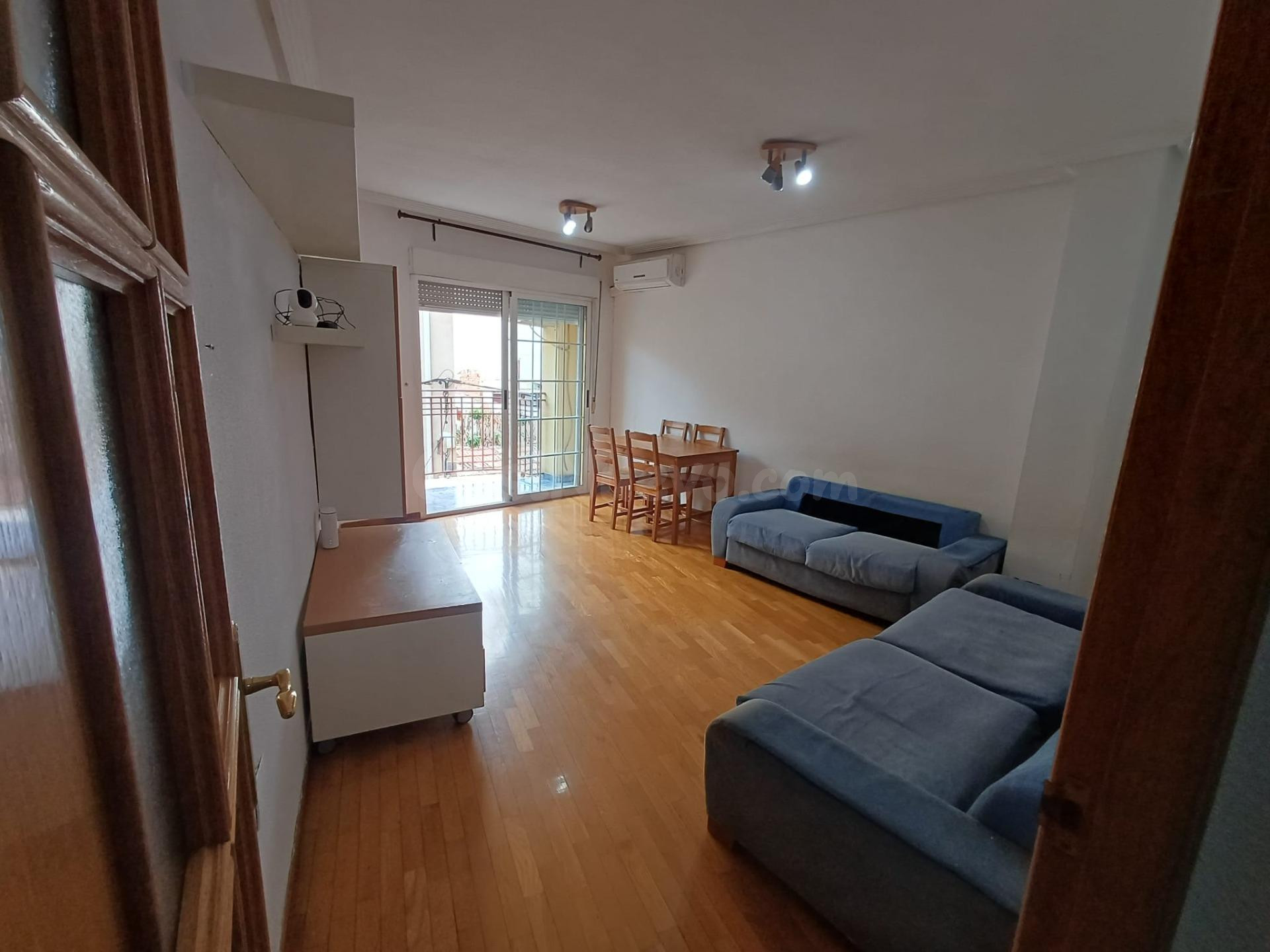Piso de 2 dormitorios con terraza, garaje y trastero en Alcantarilla