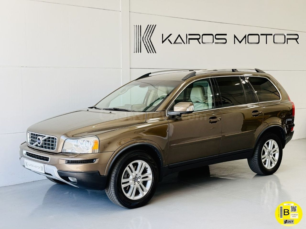 VOLVO XC90 2.4 D5 AWD Momentum Auto