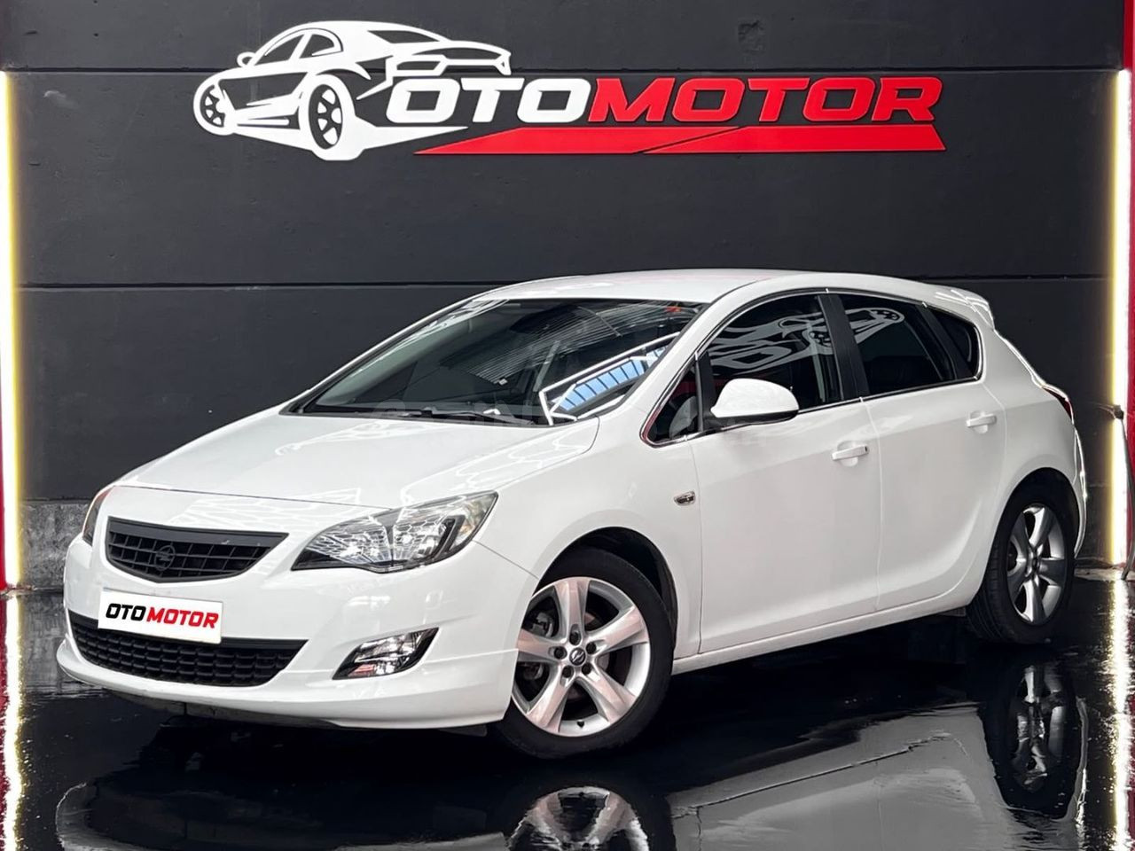 Opel Astra 1.4 Turbo 140cv Brunete Madrid - Entrega inmediata
