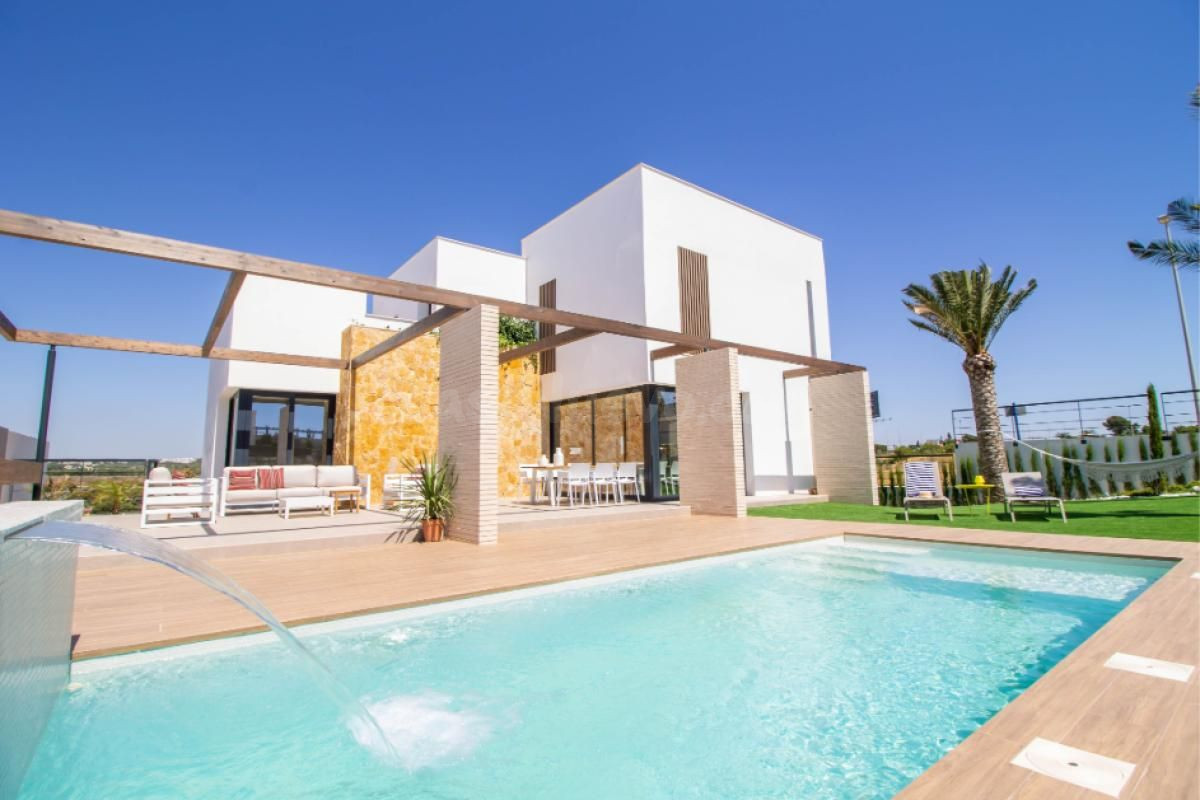 Villa 4 habitaciones 196m² en venta - Zona Pueblo - foto 2