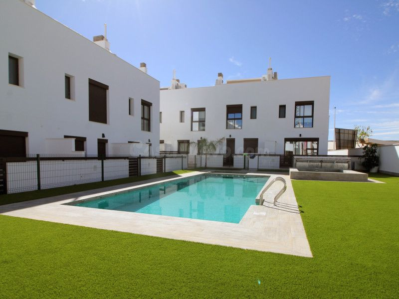 Adosado 3 habitaciones 107m² en venta - Zona Pueblo
