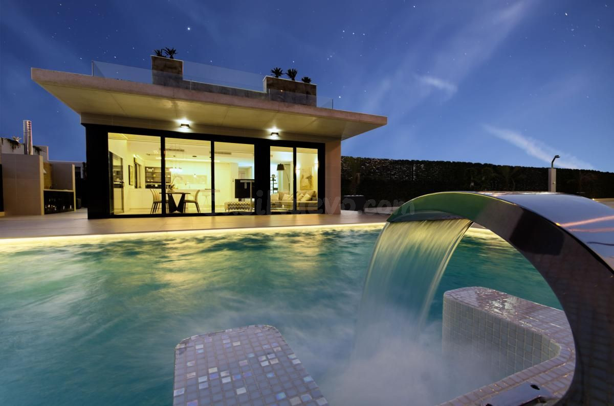 Villa 4 habitaciones 322m² en venta - Campoamor