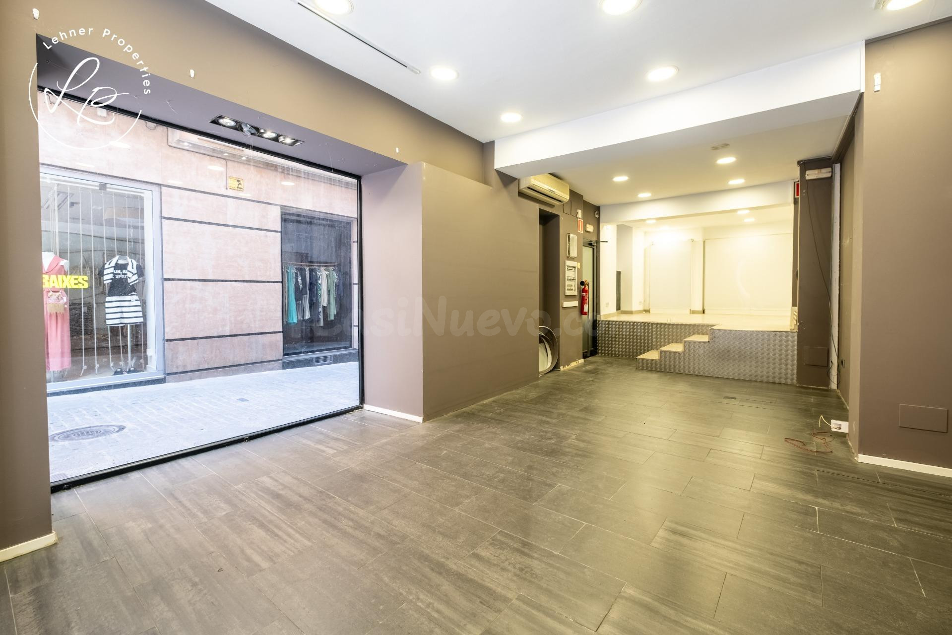 Edificio de 4 plantas con alto potencial de inversión en el  - foto 2