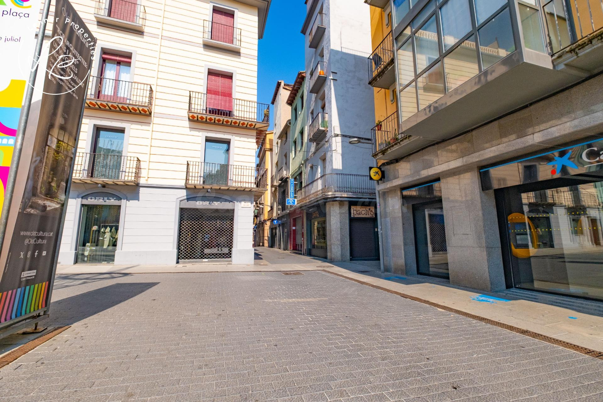 Edificio de 4 plantas con alto potencial de inversión en el  - foto 26