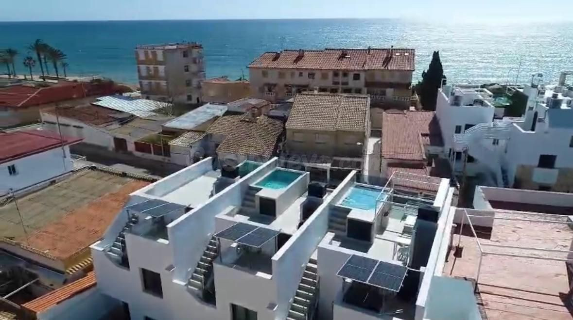 Casa 3 habitaciones en venta - Zona Pueblo - foto 2