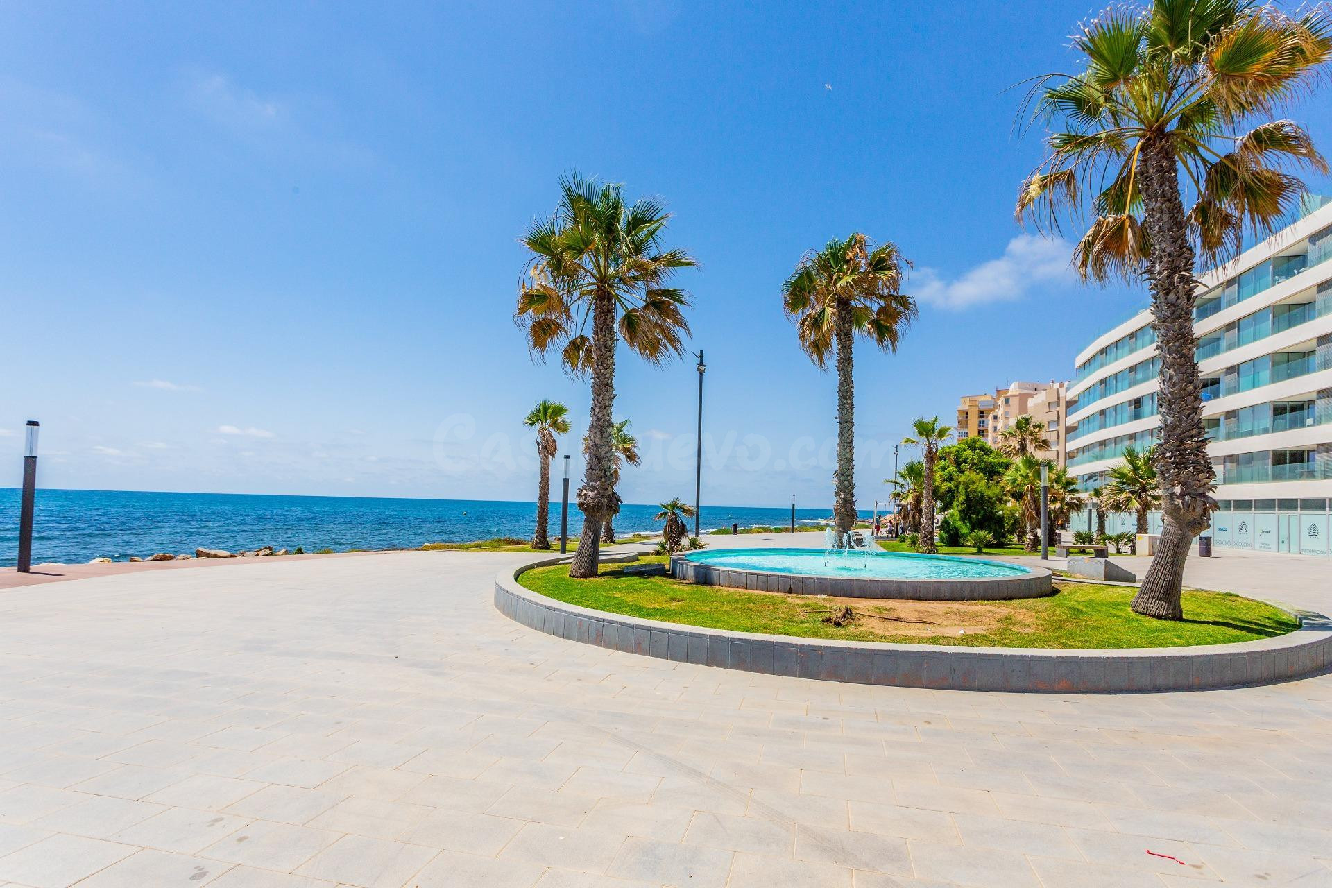 Ático de dos dormitorios con garaje y vistas al mar - foto 29