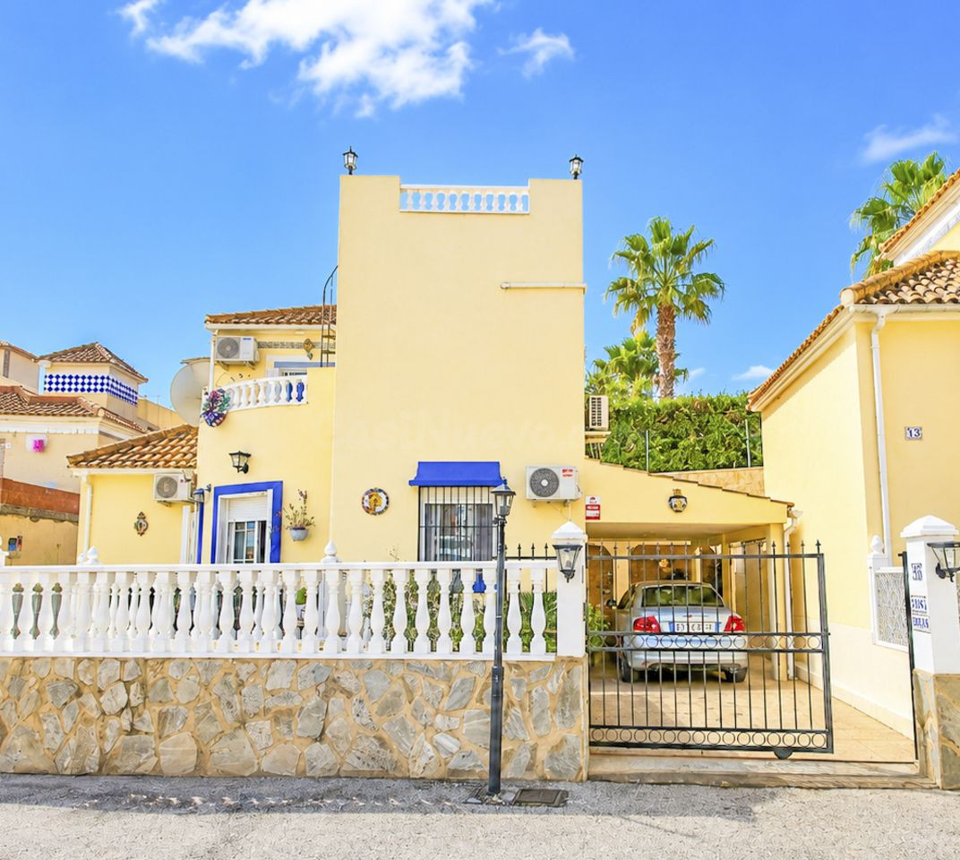 Villa 3 habitaciones 117m² en venta - Las Filipinas