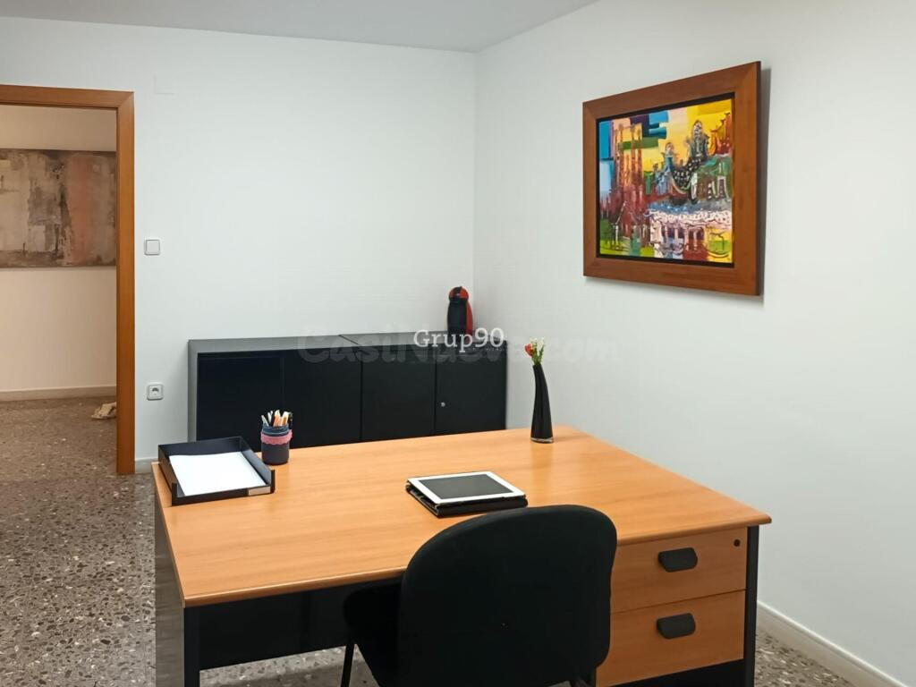 ¡Oportunidad de Inversión! Oficina en Venta con Rentabilidad - foto 2