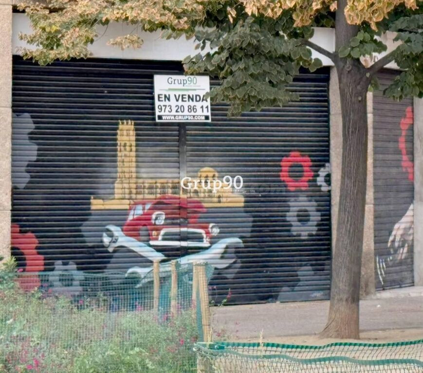 AMPLIO LOCAL COMERCIAL A PIE DE CALLE EN DRA CASTELLS - foto 17
