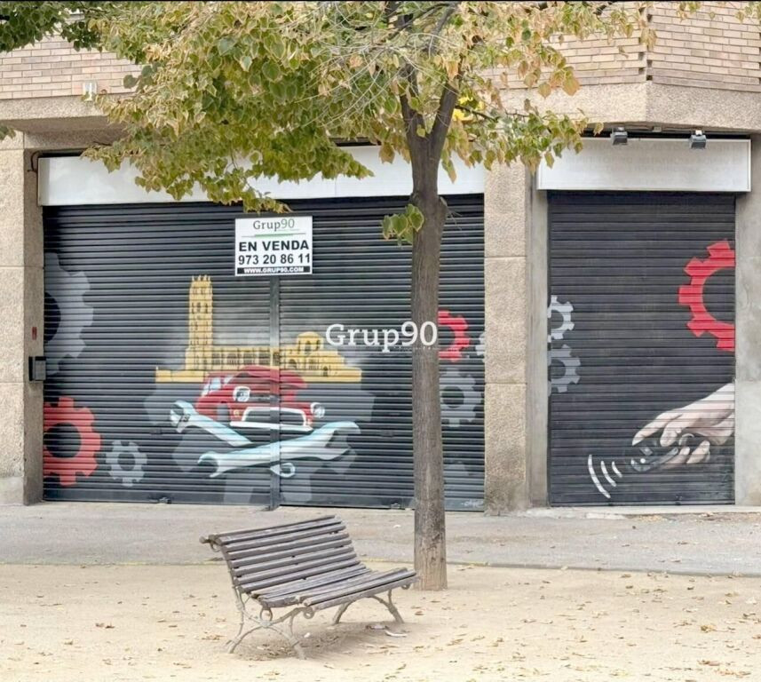 AMPLIO LOCAL COMERCIAL A PIE DE CALLE EN DRA CASTELLS - foto 8