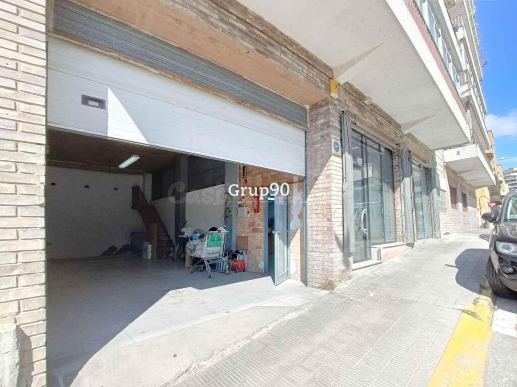 Local comercial a pie de calle de 240m2 en Zona Instituts