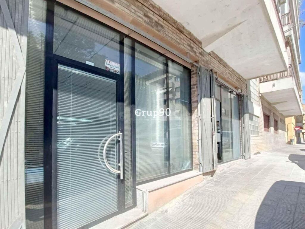 Local comercial a pie de calle de 240m2 en Zona Instituts - foto 12