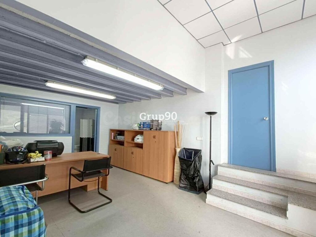 Local comercial a pie de calle de 240m2 en Zona Instituts - foto 20