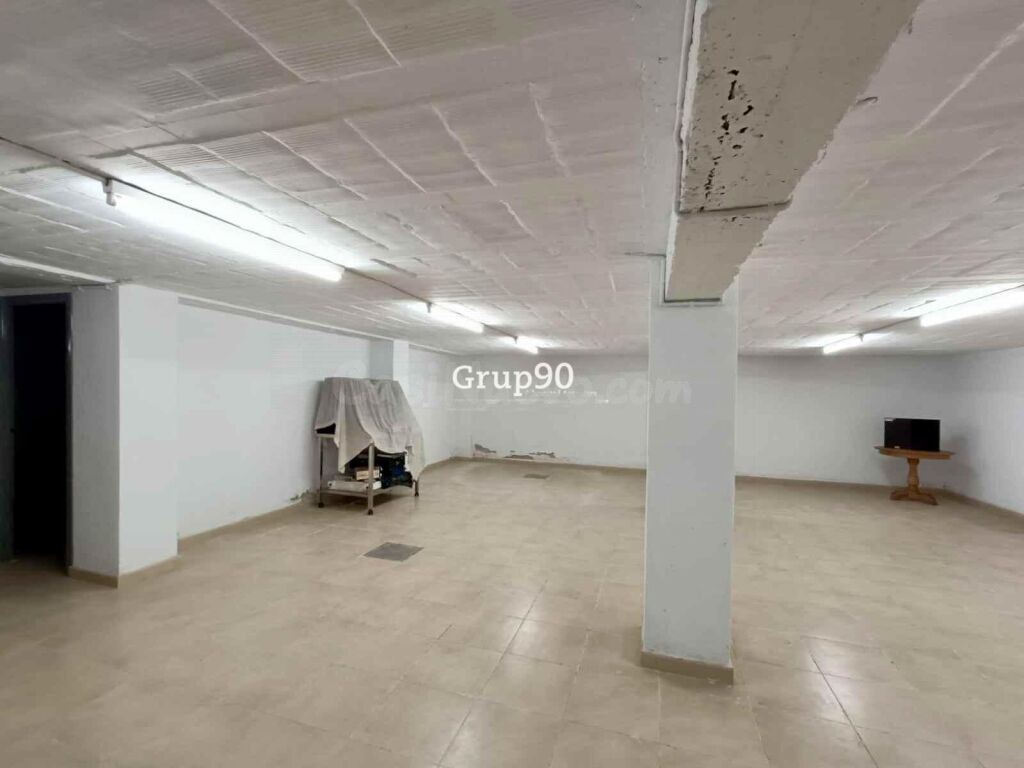 Local comercial a pie de calle de 240m2 en Zona Instituts - foto 28