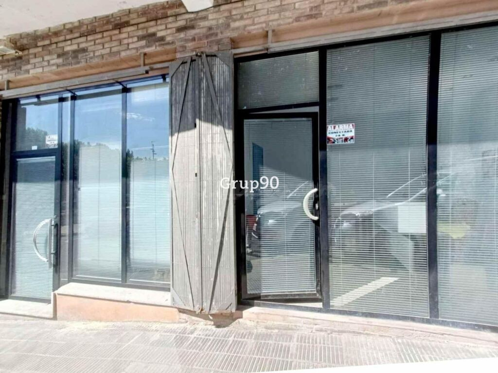 Local comercial a pie de calle de 240m2 en Zona Instituts - foto 5