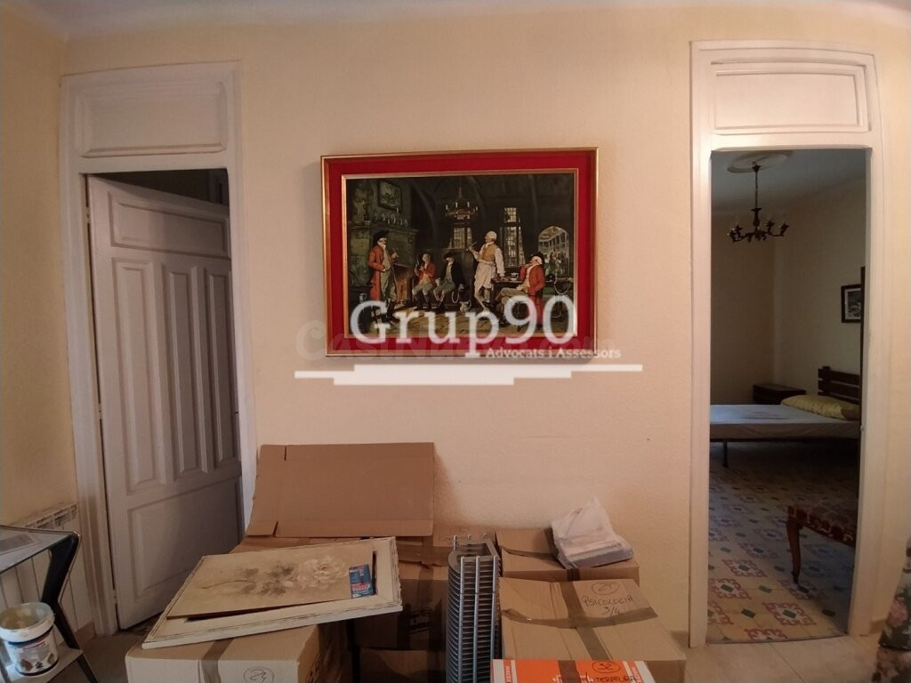 ATENCIÓN INVERSORES!! EDIFICIO EN EL  EIX COMERCIAL - foto 13