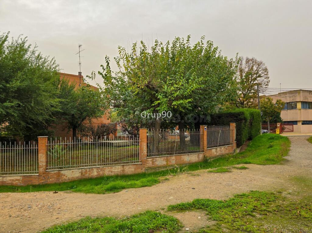 ¡Oportunidad única en la Zona Alta de Lleida! - foto 2