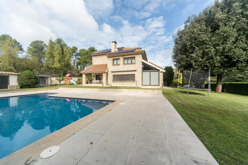 Impresionante casa en dos parcelas en Fontpineda