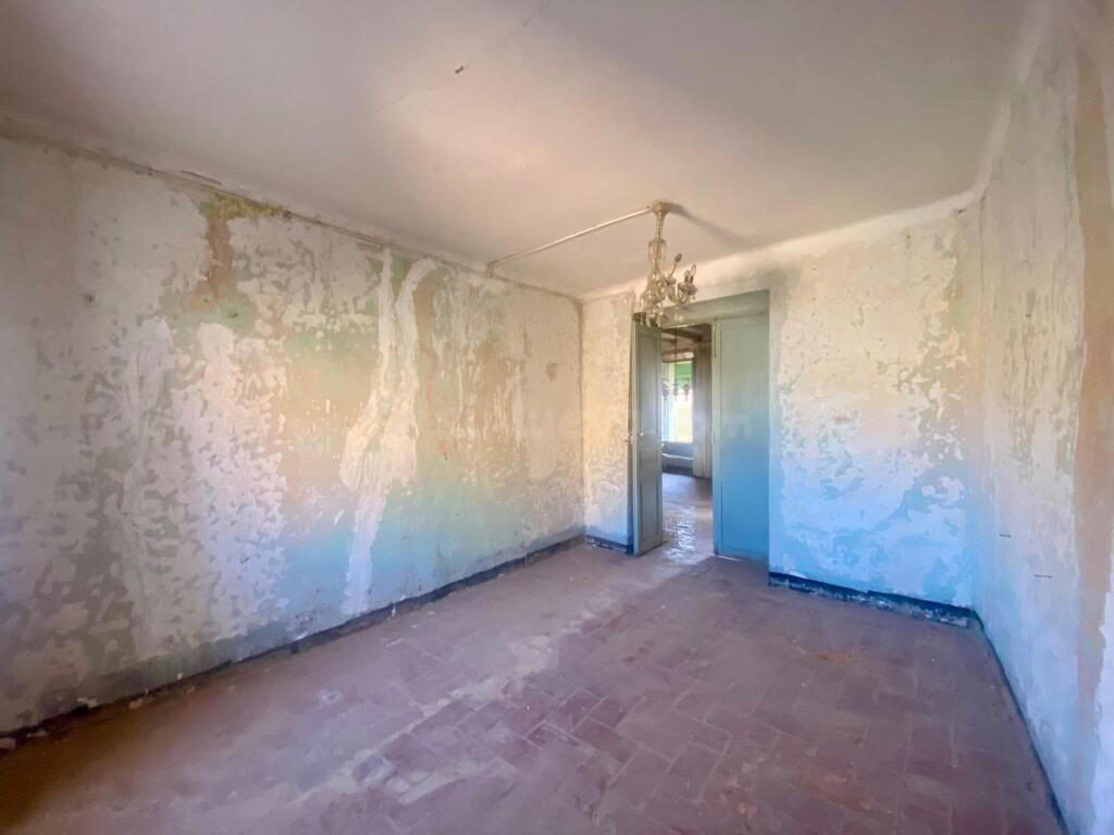Casa con patio, piso y desván en Sarroca de Lleida - foto 17