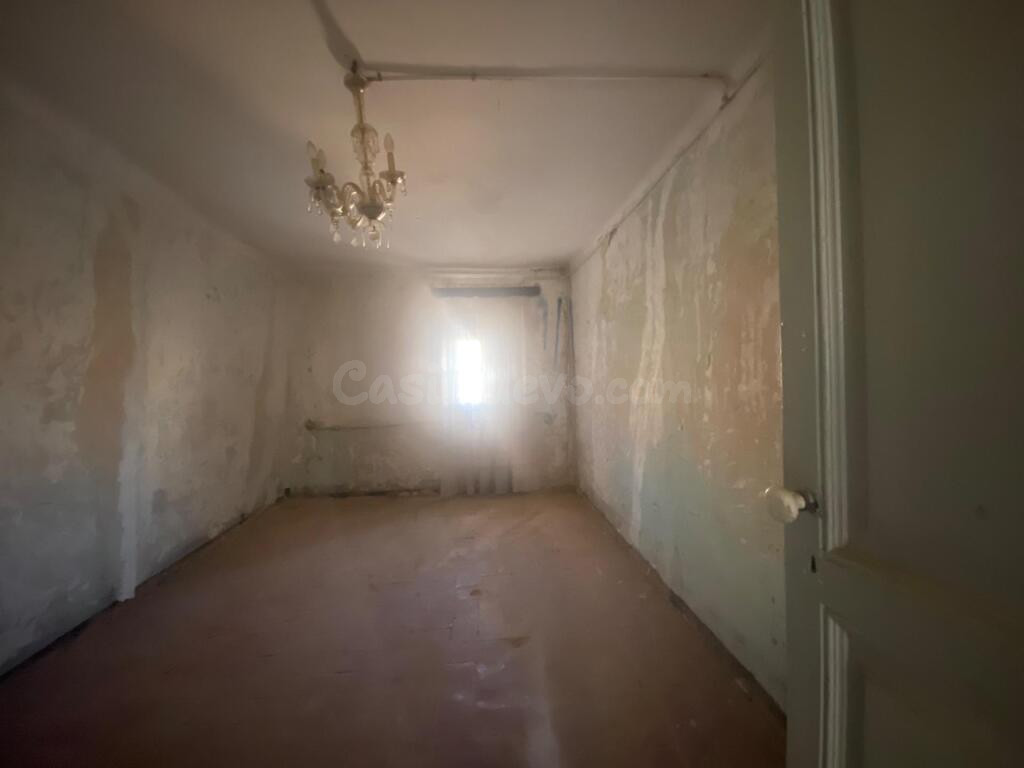 Casa con patio, piso y desván en Sarroca de Lleida - foto 20