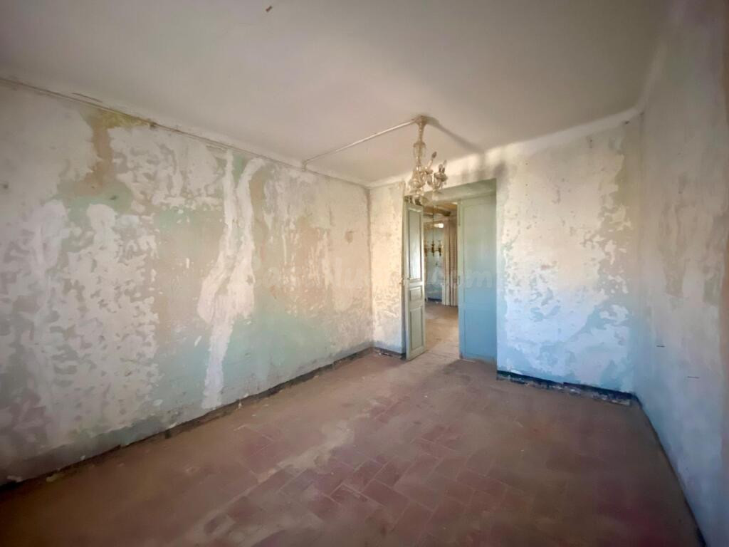 Casa con patio, piso y desván en Sarroca de Lleida - foto 25